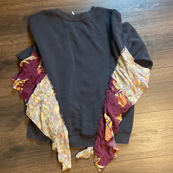 Free People Crew Neck - Picture 2 of 3